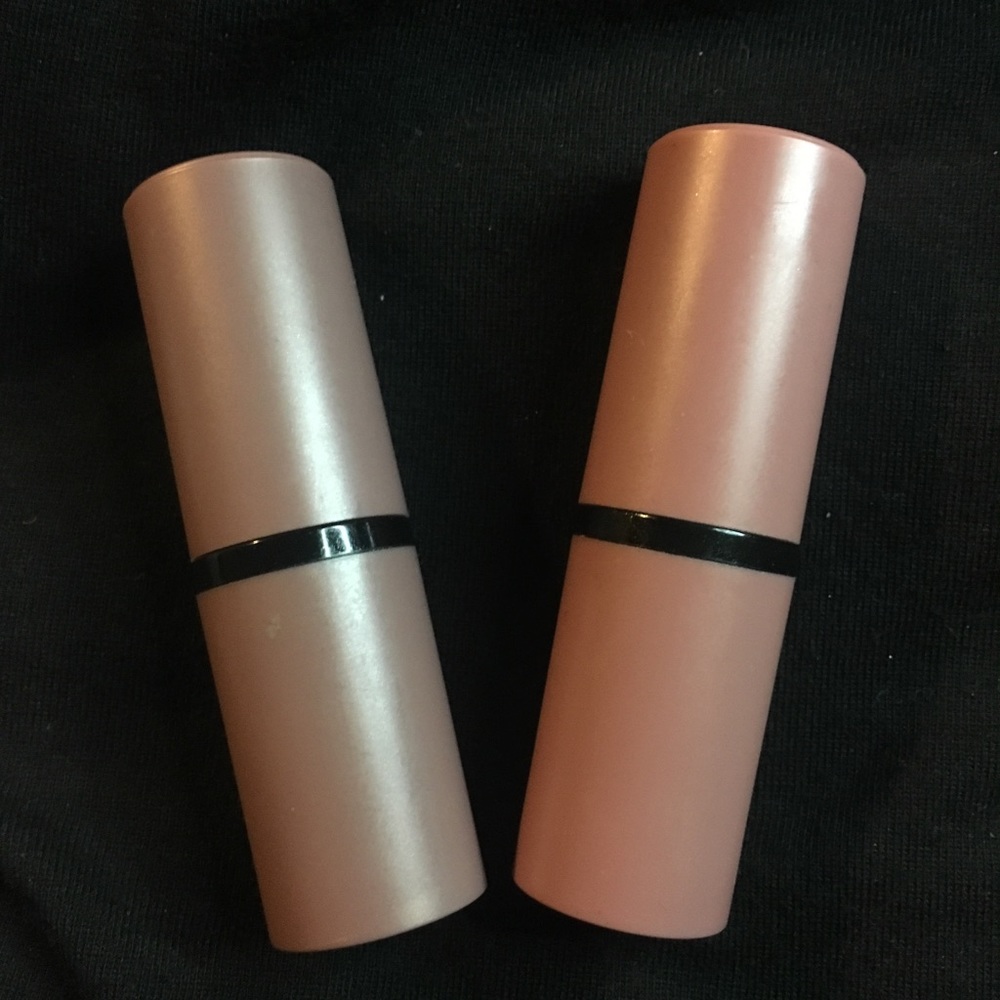 Essence Lipstick Bundle